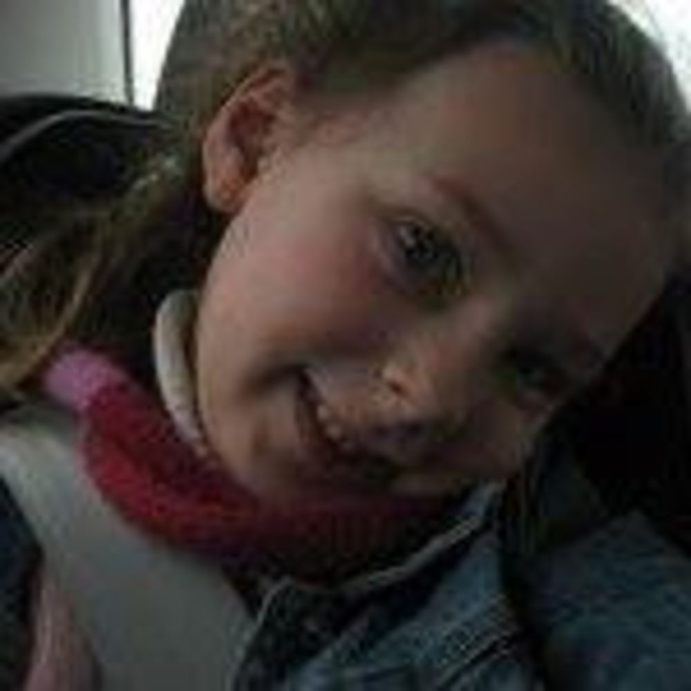 Meet your Posher, Angie